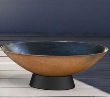 Births in Japan drop to lowest level on record